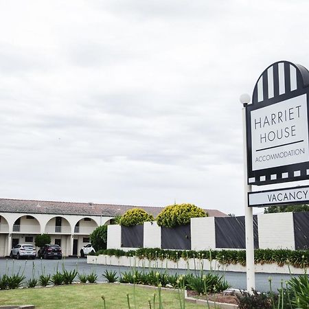 Harriet House Tumut Motel Екстериор снимка