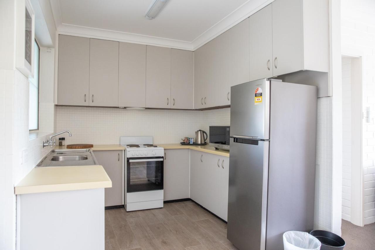 Harriet House Tumut Motel Екстериор снимка