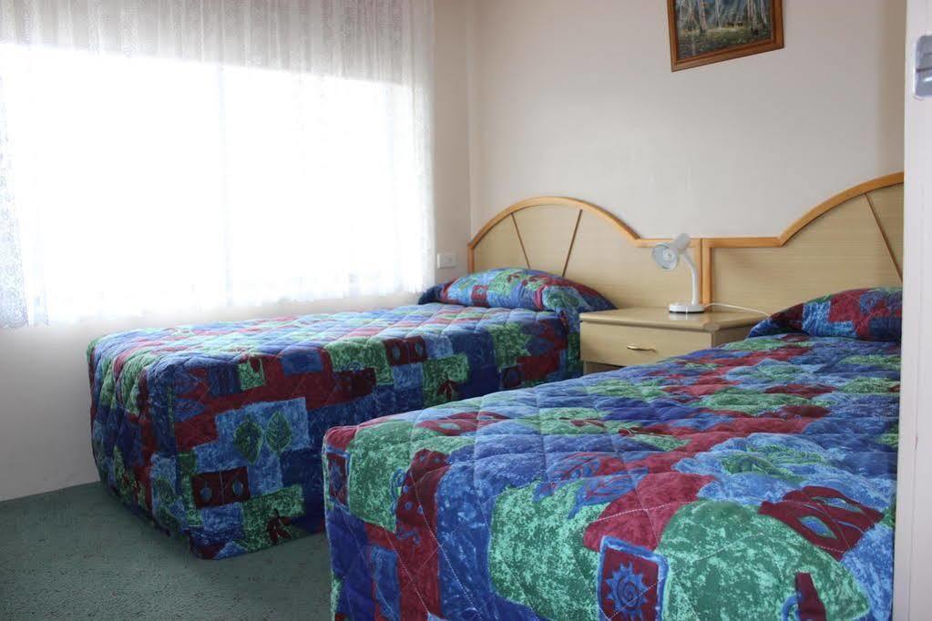 Harriet House Tumut Motel Екстериор снимка